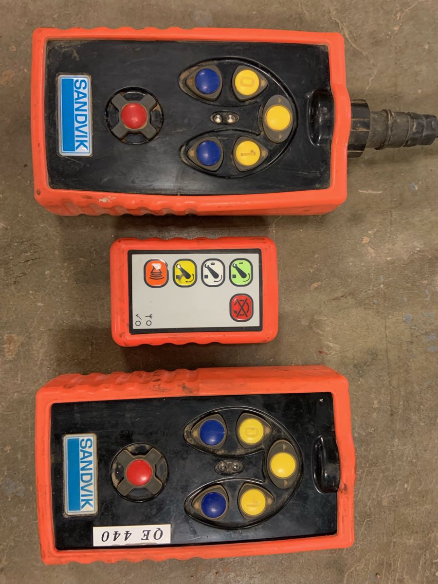 QE440 Sanvick Tracked Screen 10