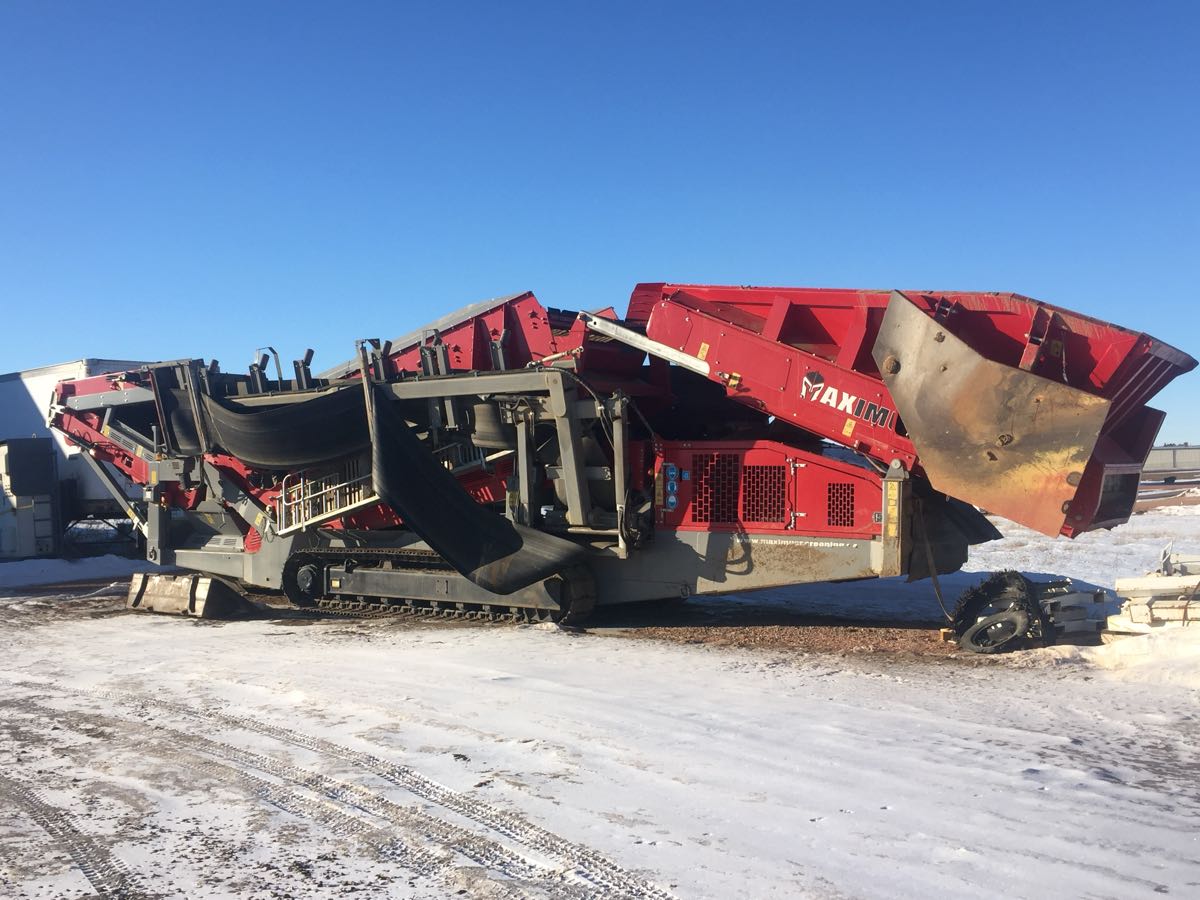 620 Maximus Tracked Screen Plant 6